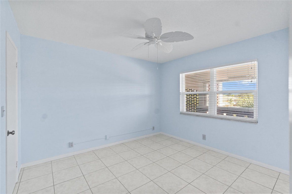 2050 NE 39th Street, #302e, Lighthouse Point, FL 33064