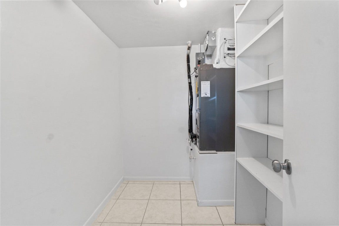 2050 NE 39th Street, #302e, Lighthouse Point, FL 33064