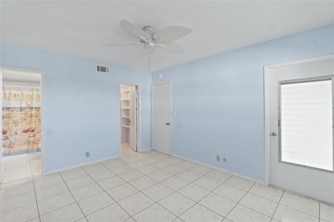 2050 NE 39th Street, #302e, Lighthouse Point, FL 33064