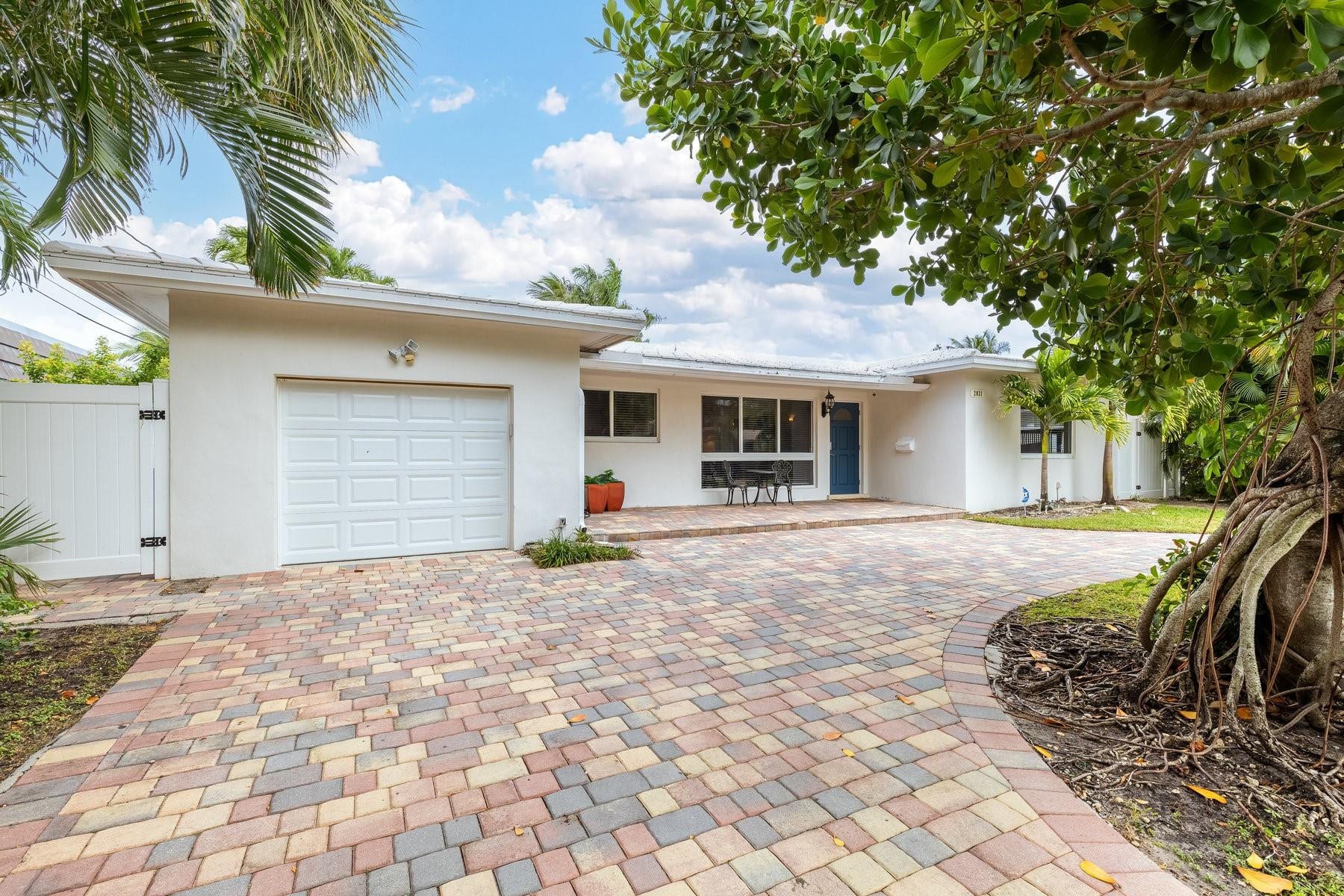 2031 NE 14th Court, Fort Lauderdale, FL 33304 Photo 3