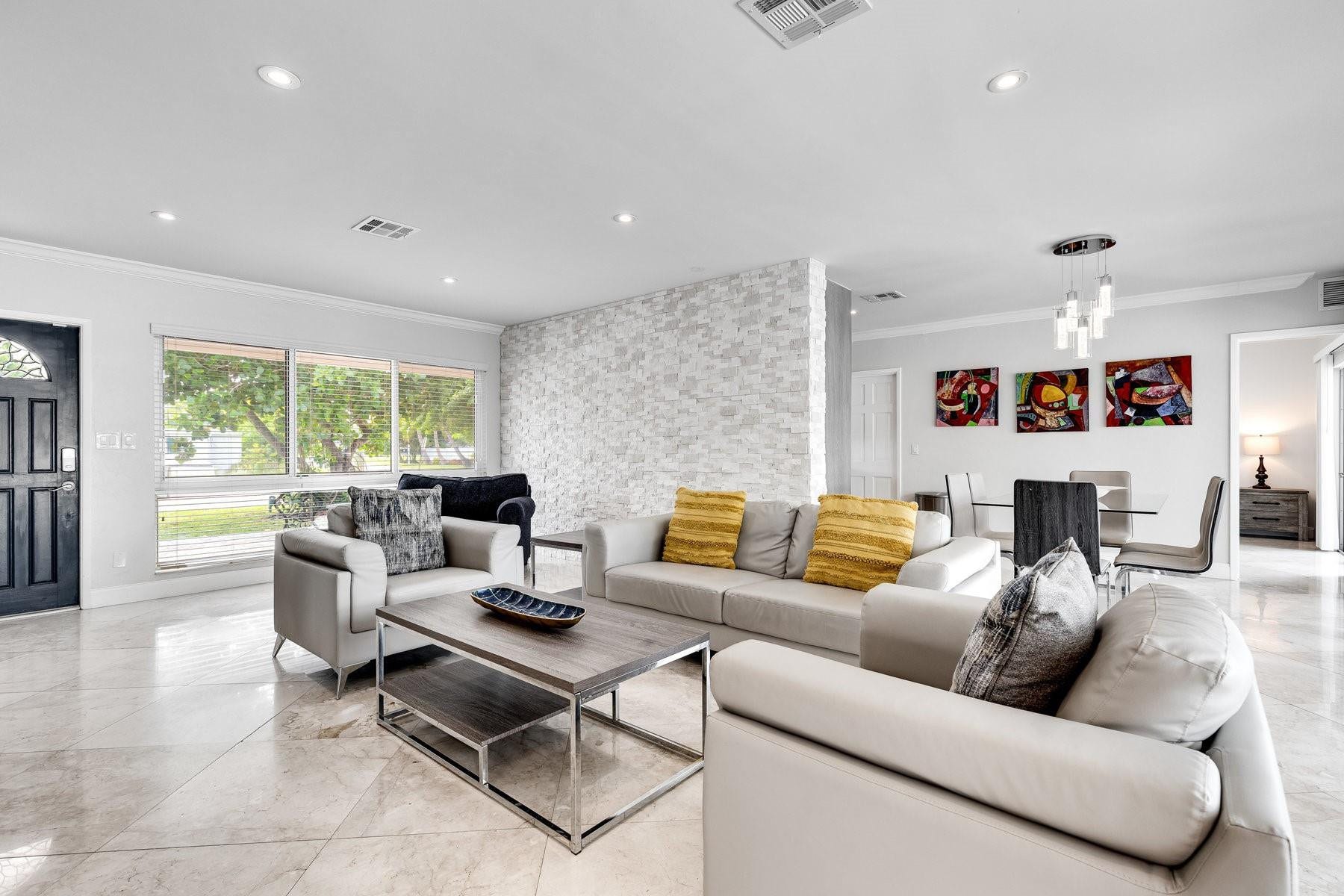 2031 NE 14th Court, Fort Lauderdale, FL 33304 Photo 8