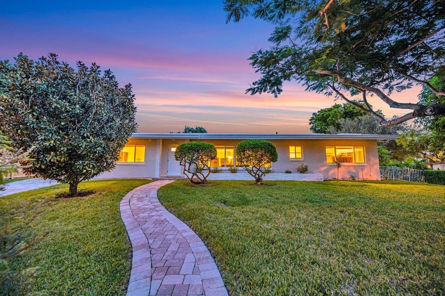 Property photo for 2100 Manatee Drive, Fort Lauderdale, FL