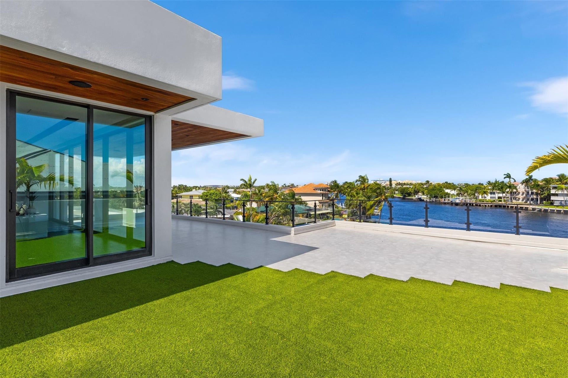 1555 SE 14th Court, Deerfield Beach, FL 33441 3rd Floor Patio