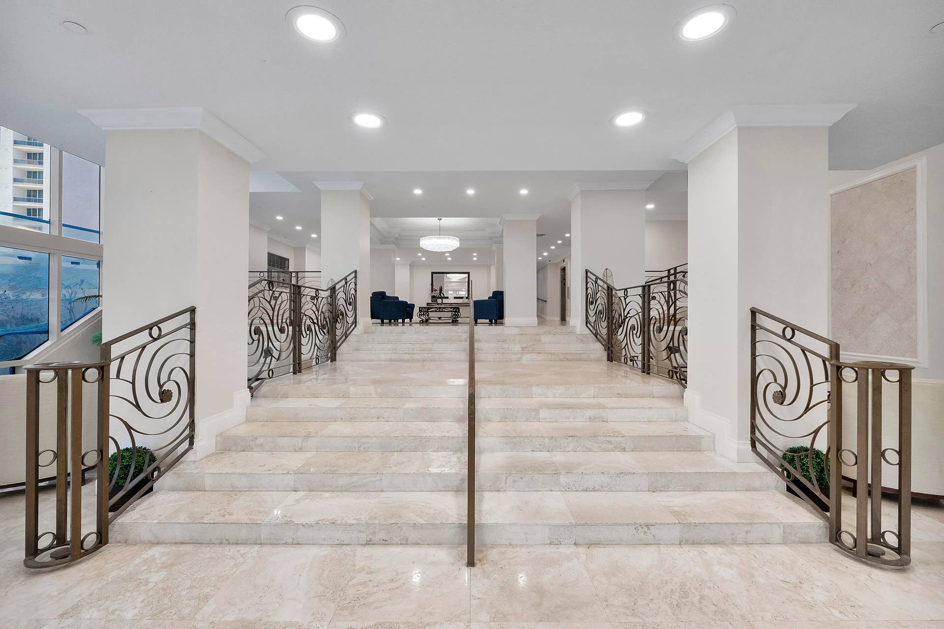 1620 S Ocean Blvd 5L_013