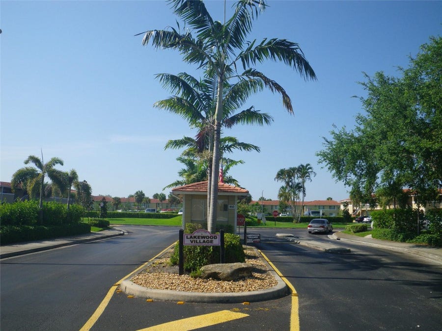 Property photo for 9902 Twin Lakes Drive, #9902, Coral Springs, FL