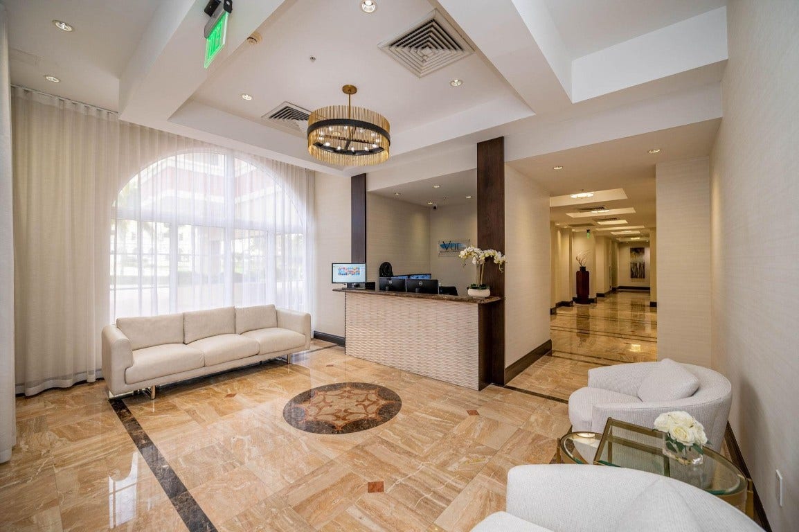 2011 N Ocean Boulevard, #1605, Fort Lauderdale, FL 33305