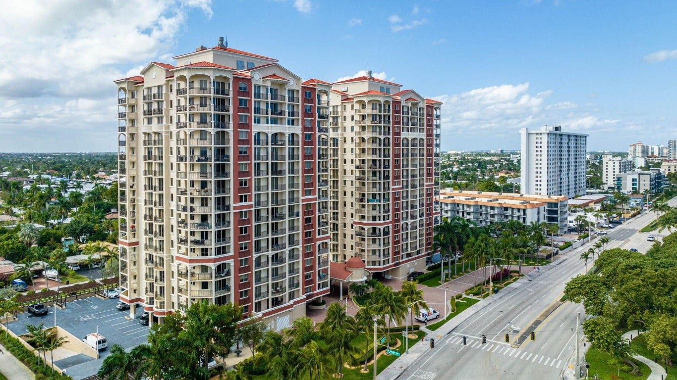 2011 N Ocean Boulevard, #1605, Fort Lauderdale, FL 33305