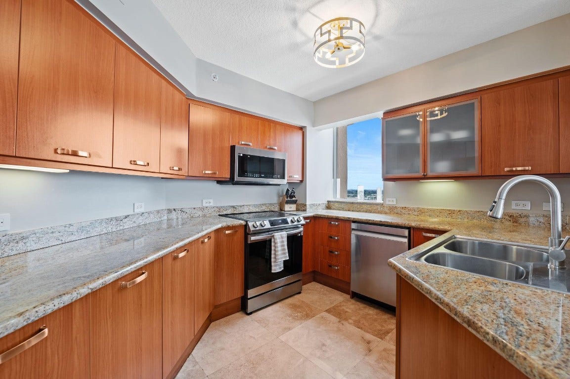2011 N Ocean Boulevard, #1605, Fort Lauderdale, FL 33305
