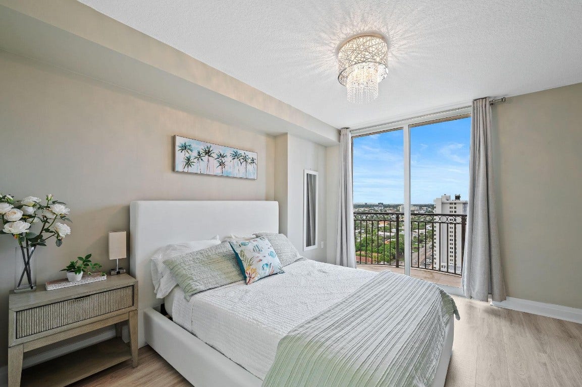 2011 N Ocean Boulevard, #1605, Fort Lauderdale, FL 33305