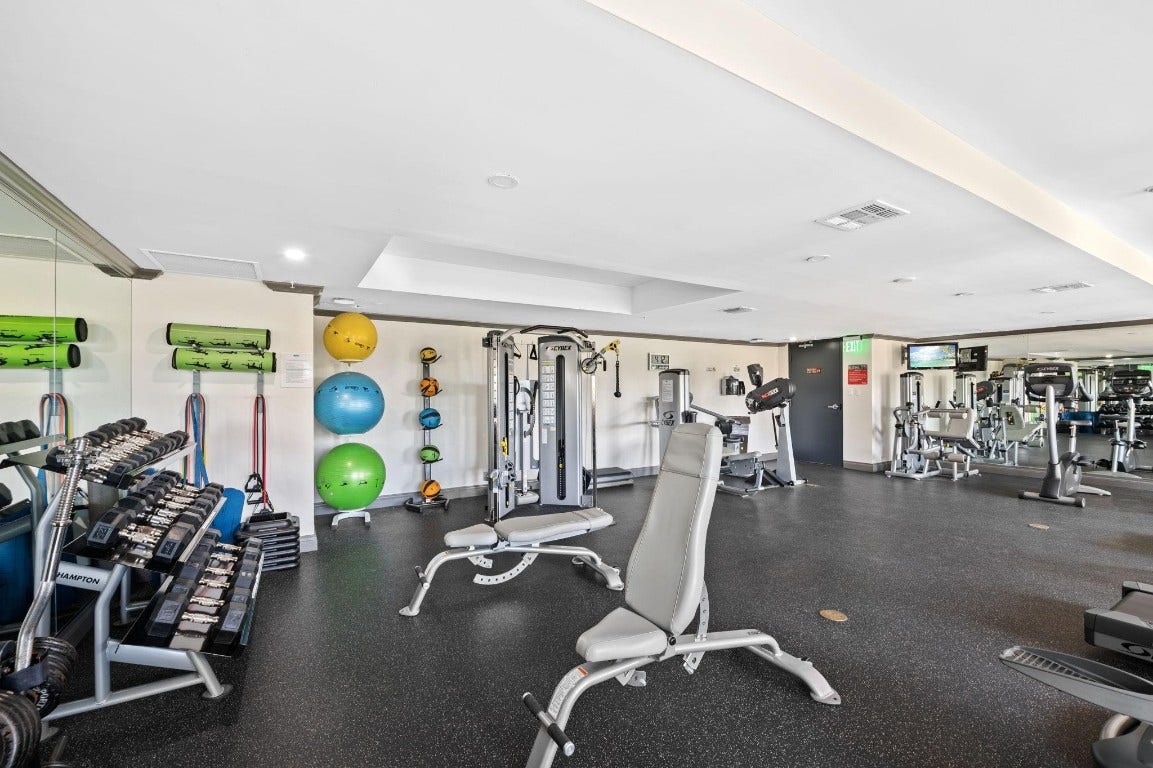 2011 N Ocean Boulevard, #1605, Fort Lauderdale, FL 33305