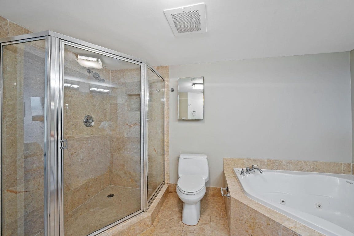 2011 N Ocean Boulevard, #1605, Fort Lauderdale, FL 33305