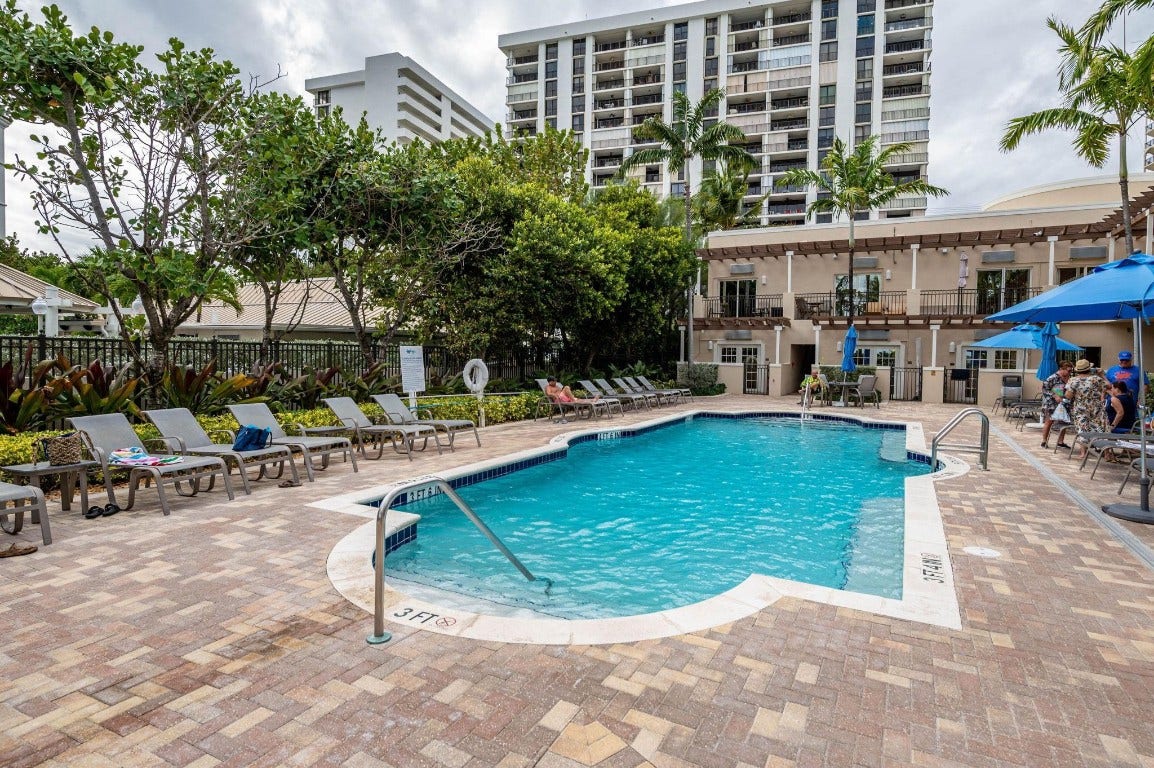 2011 N Ocean Boulevard, #1605, Fort Lauderdale, FL 33305
