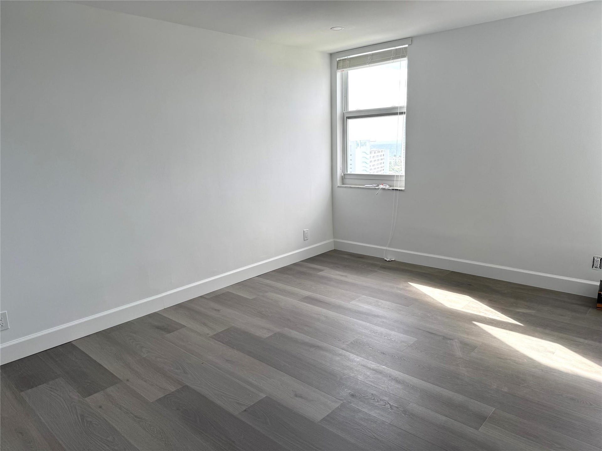 3015 N Ocean Boulevard, #16L, Fort Lauderdale, Fort Lauderdale, FL 33308 Photo 2