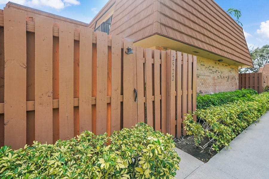 Property photo for 2522 Camelot Court, Cooper City, FL