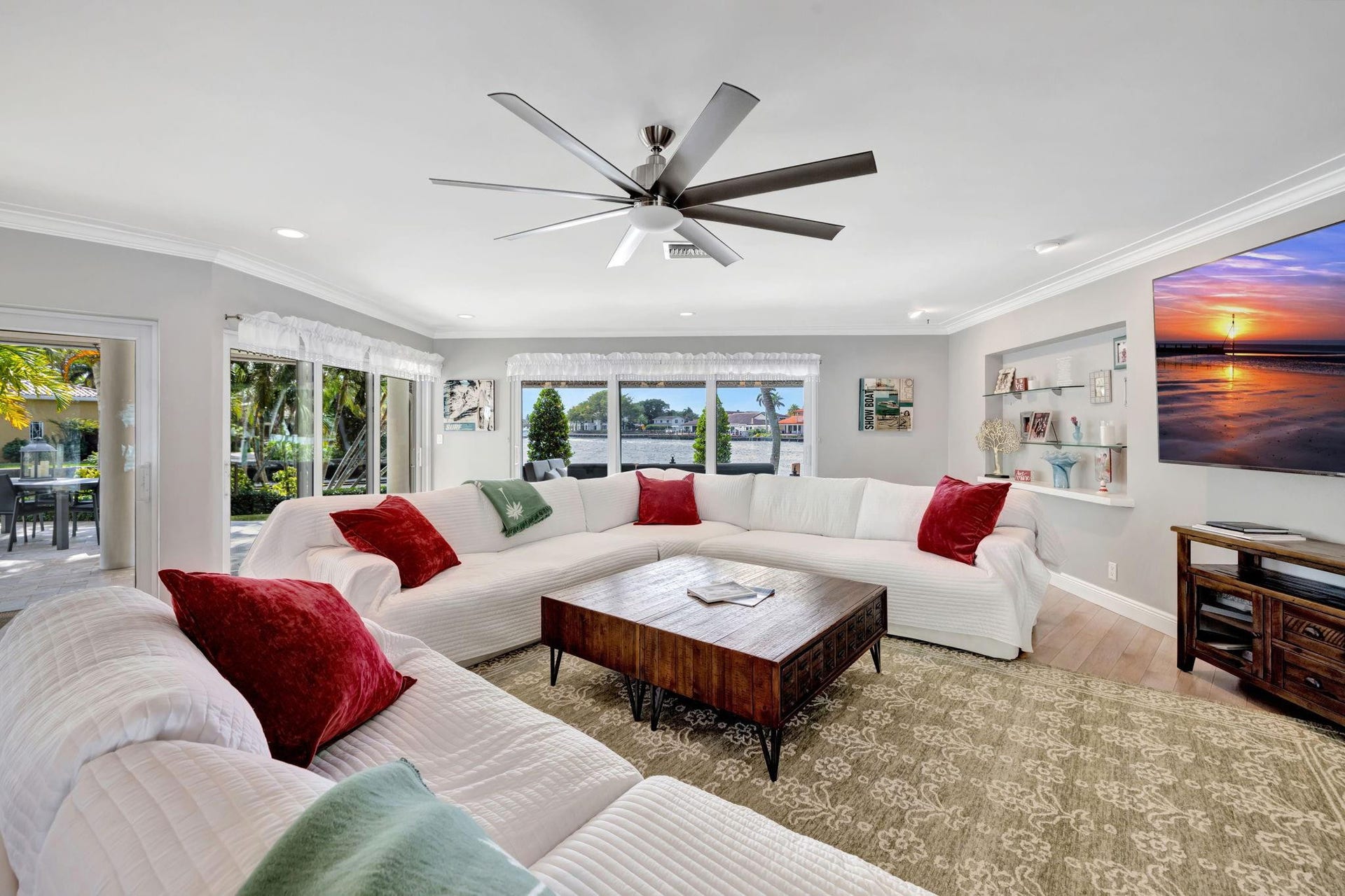 288 S Tradewinds Avenue, Lauderdale By The Sea, FL 33308