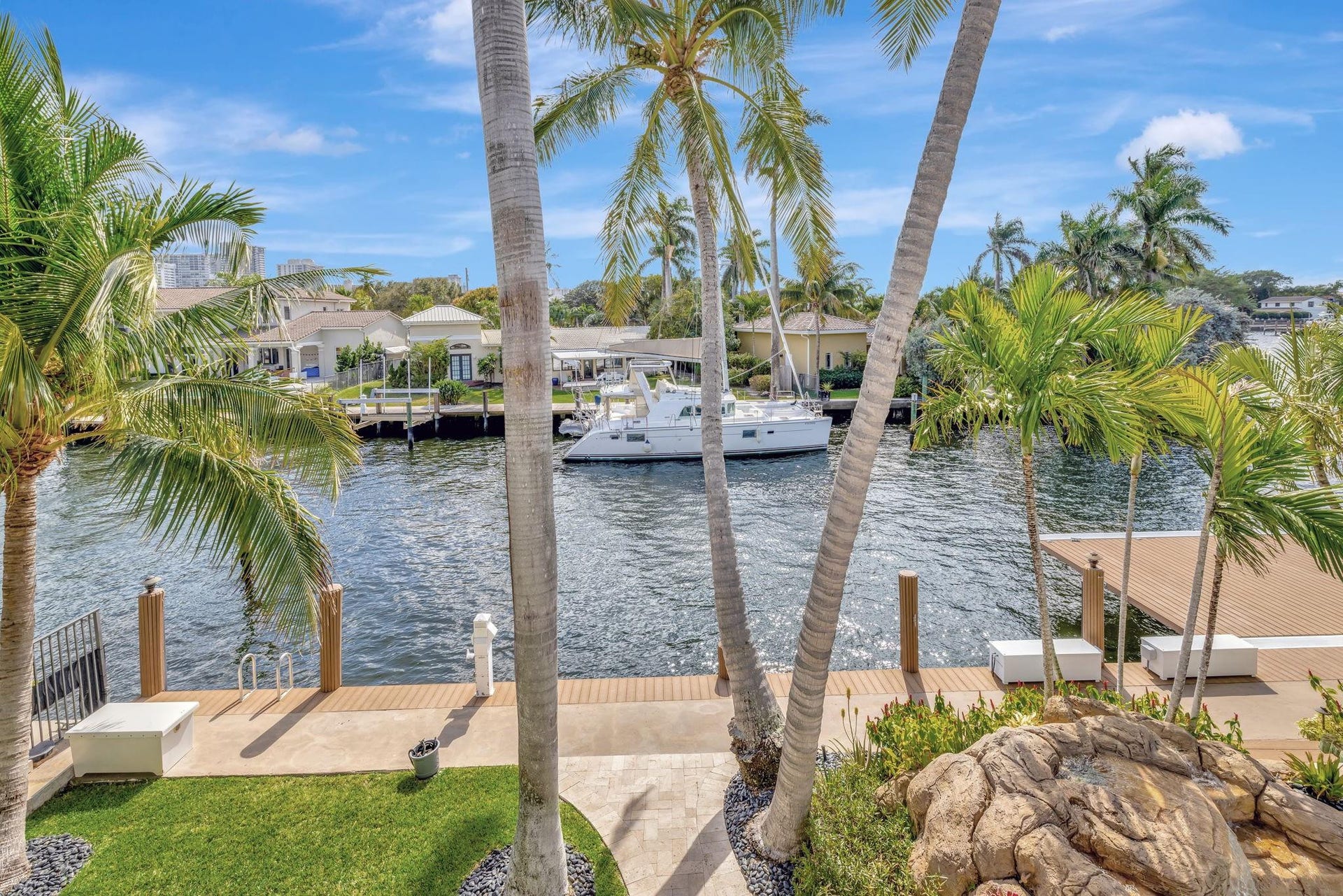 288 S Tradewinds Avenue, Lauderdale By The Sea, FL 33308