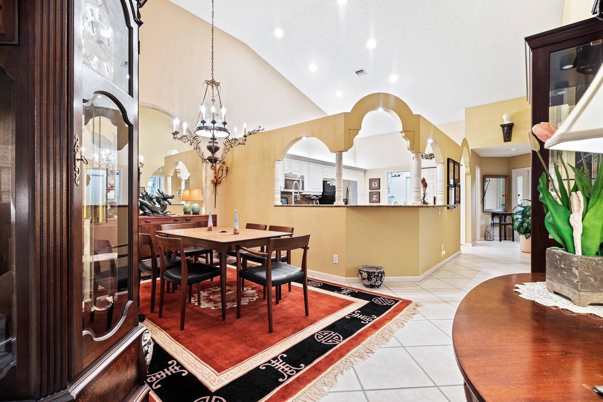 DINING ROOM TO KITCHEN