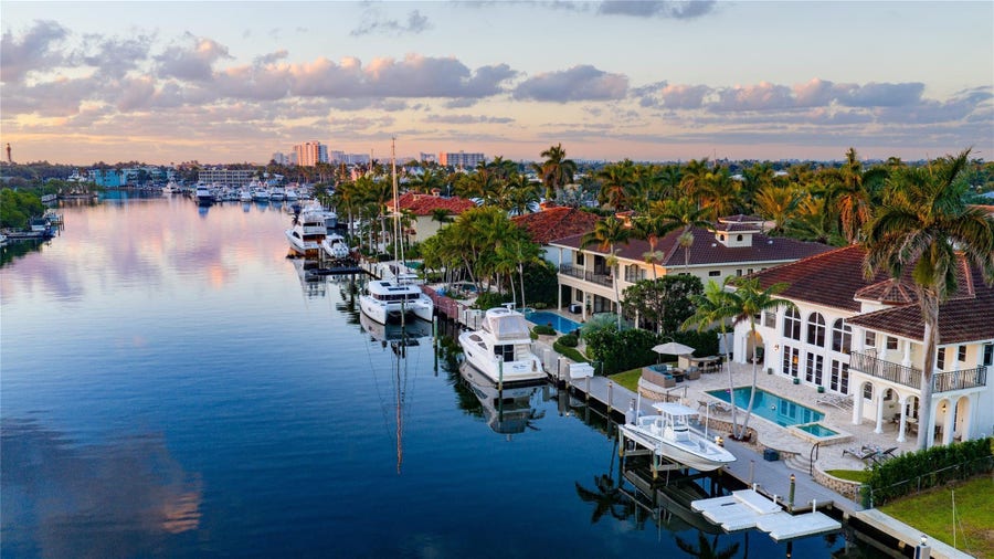 Property photo for 2833 NE 32nd Street, Lighthouse Point, FL