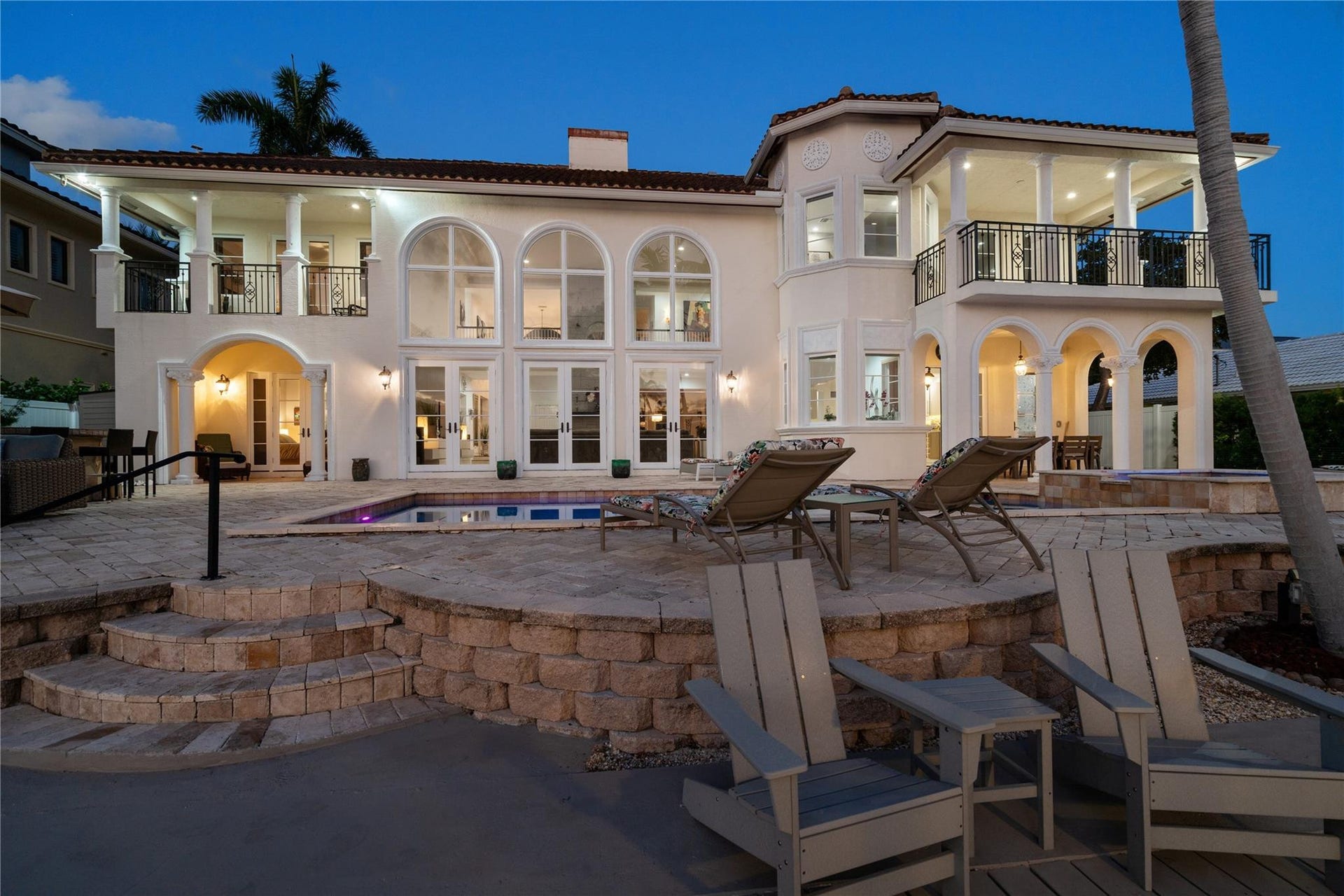 2833 NE 32nd Street, Lighthouse Point, FL 33064
