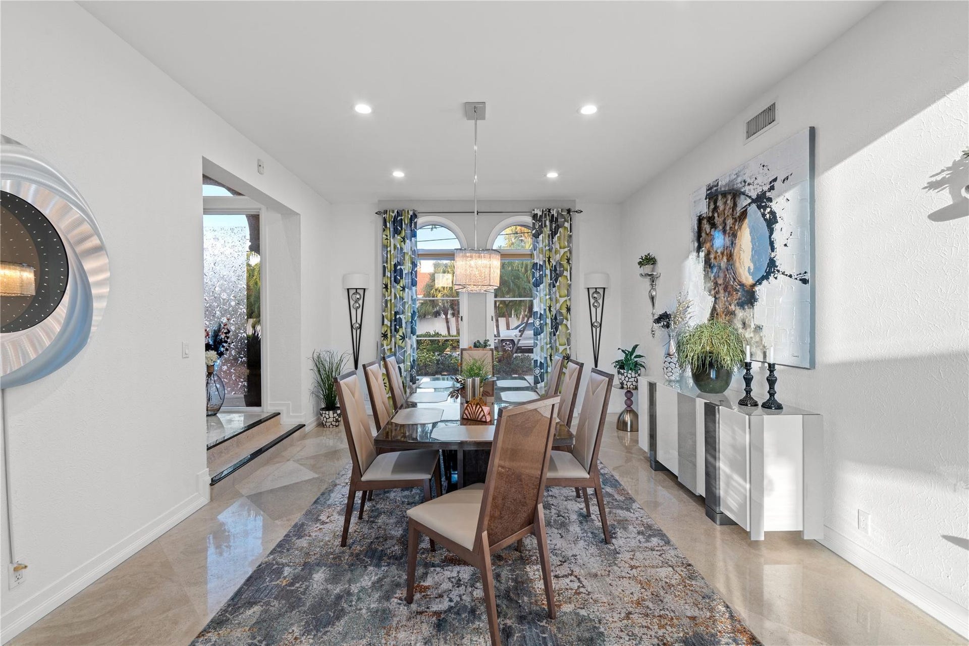 2833 NE 32nd Street, Lighthouse Point, FL 33064