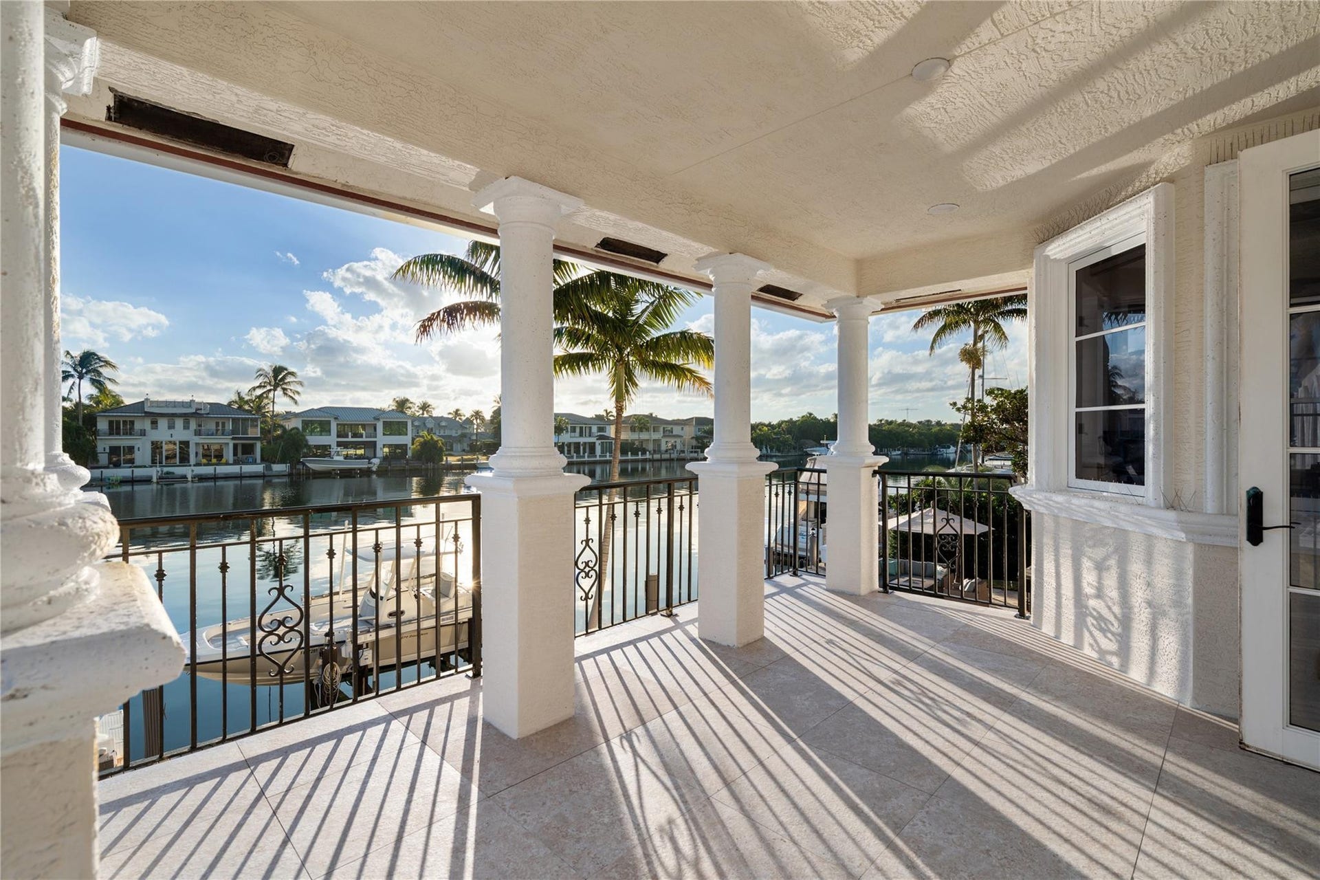2833 NE 32nd Street, Lighthouse Point, FL 33064