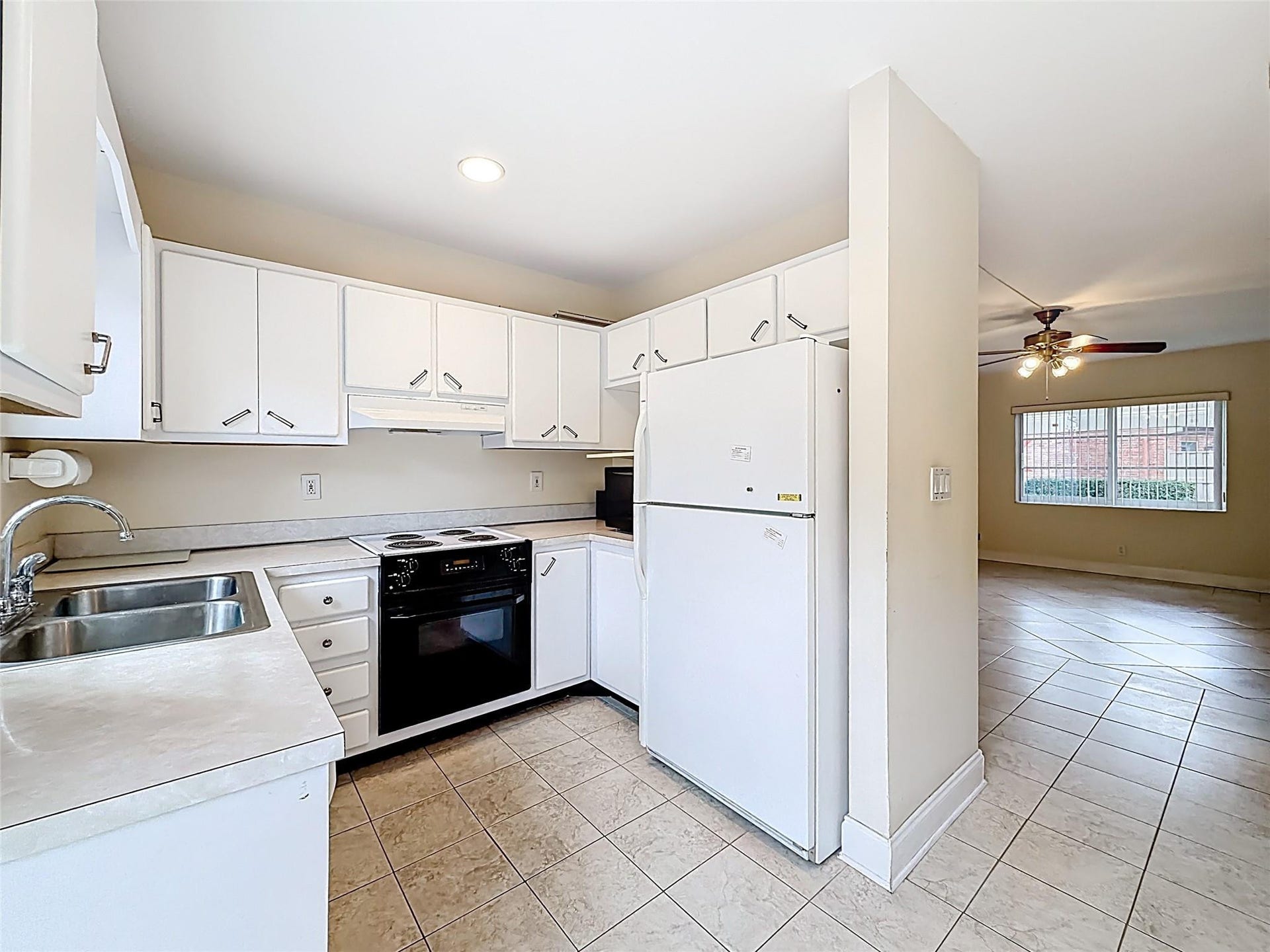 79 NE 20th Court, Wilton Manors, FL 33305 Photo 5
