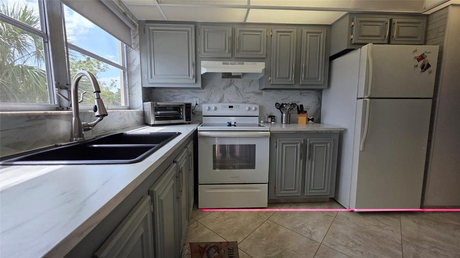 Property photo for 4047 NW 16th Street, #302, Fort Lauderdale, FL