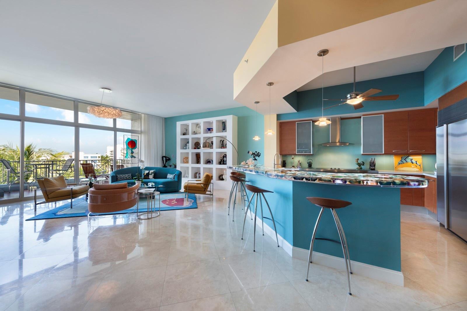 701 SE 21st Avenue, #502, Deerfield Beach, FL 33441 Open Living/kitchen