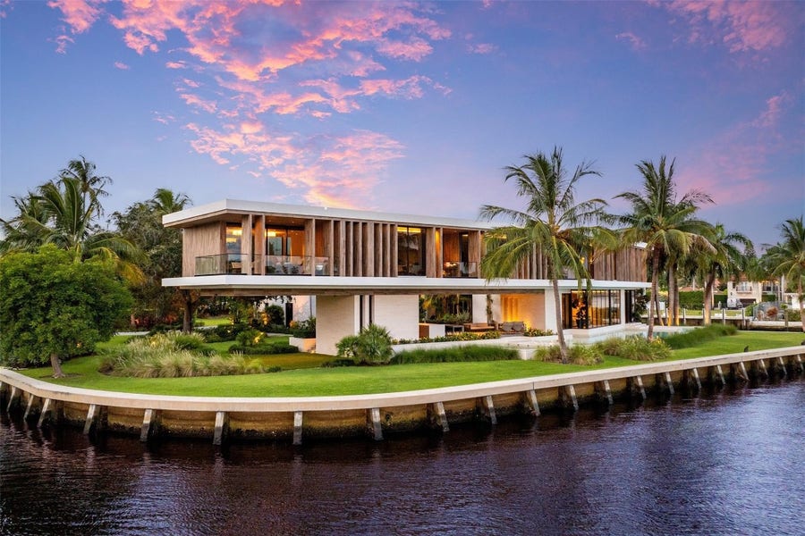 Property photo for 516 Mola Avenue, Fort Lauderdale, FL