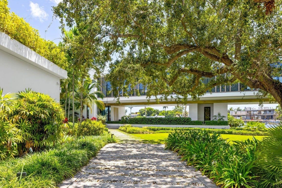 516 Mola Avenue, Fort Lauderdale, FL 33301 516 Mola Avenue, Fort Lauderdale, FL 33301