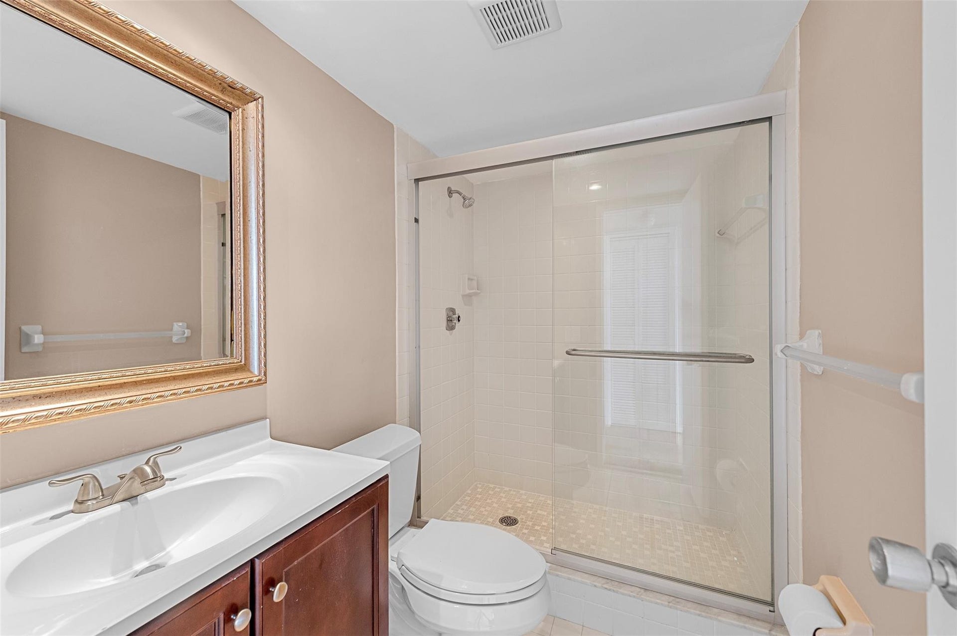 3520 Oaks Way, #806, Pompano Beach, FL 33069 Photo 8