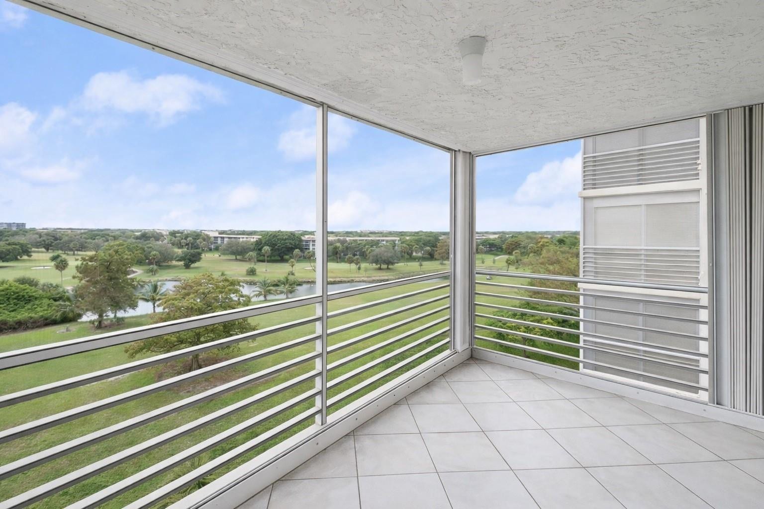 3520 Oaks Way, #806, Pompano Beach, FL 33069 Photo 3