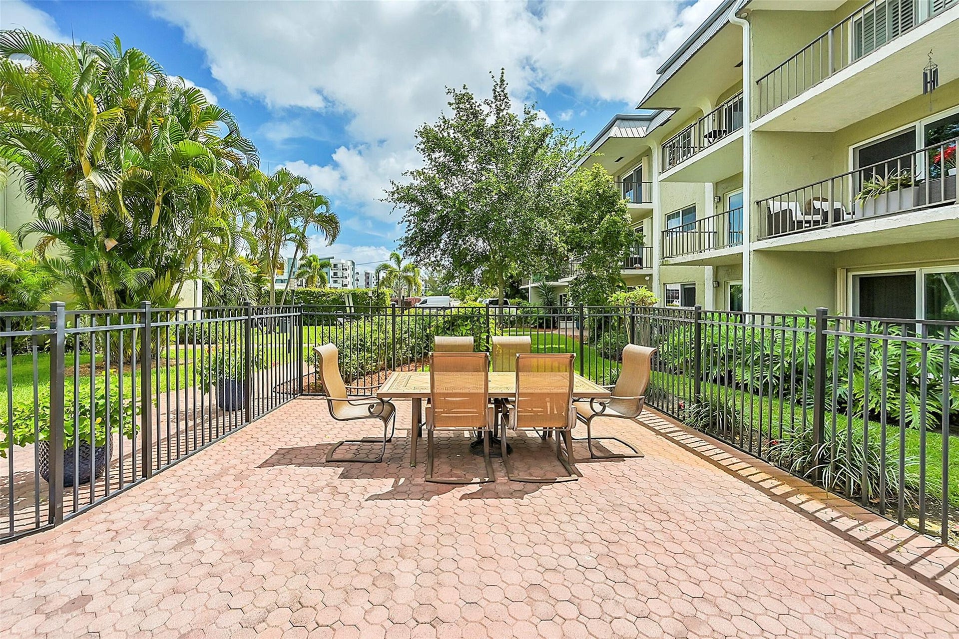 3002 NE 5th Terrace, #102-b, Wilton Manors, FL 33334 Photo 34