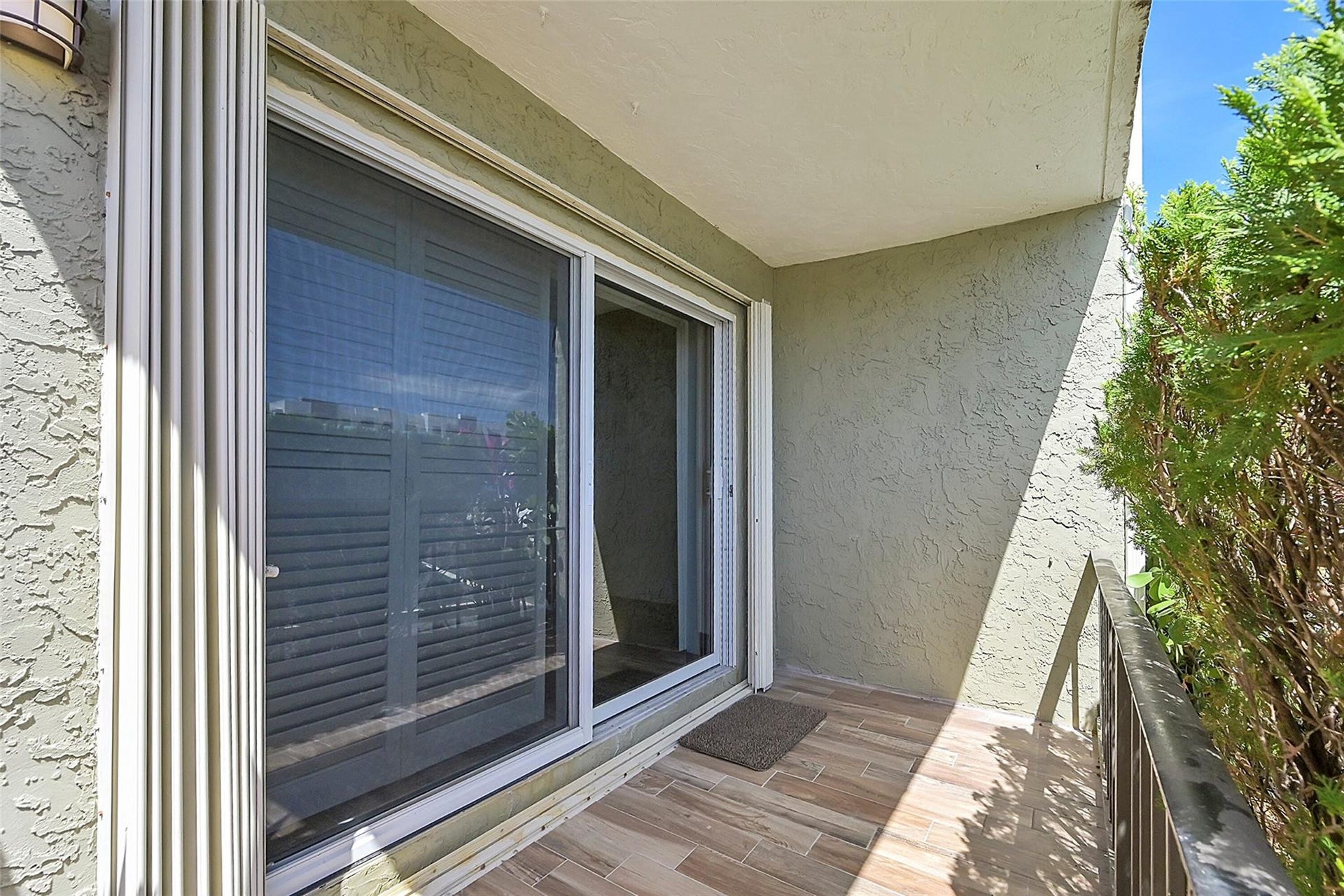 3002 NE 5th Terrace, #102-b, Wilton Manors, FL 33334 All impact windows & doors....
