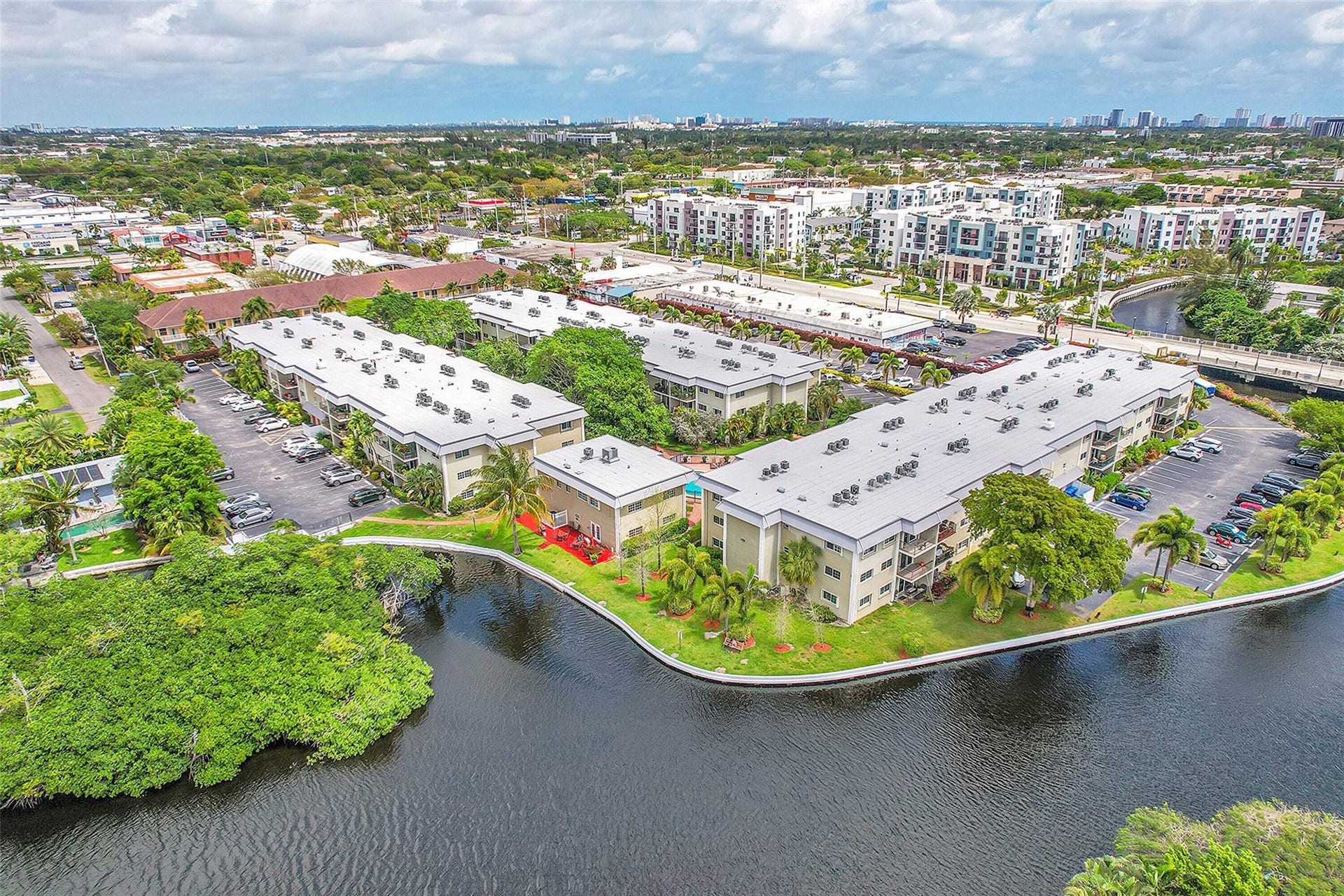 3002 NE 5th Terrace, #102-b, Wilton Manors, FL 33334 Photo 43