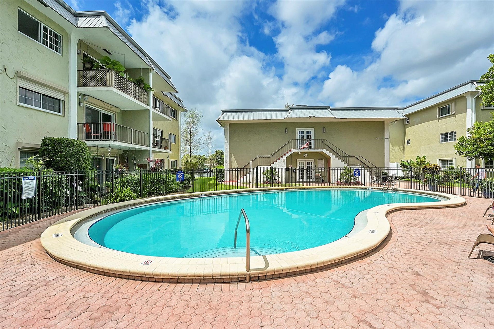 3002 NE 5th Terrace, #102-b, Wilton Manors, FL 33334 Photo 31