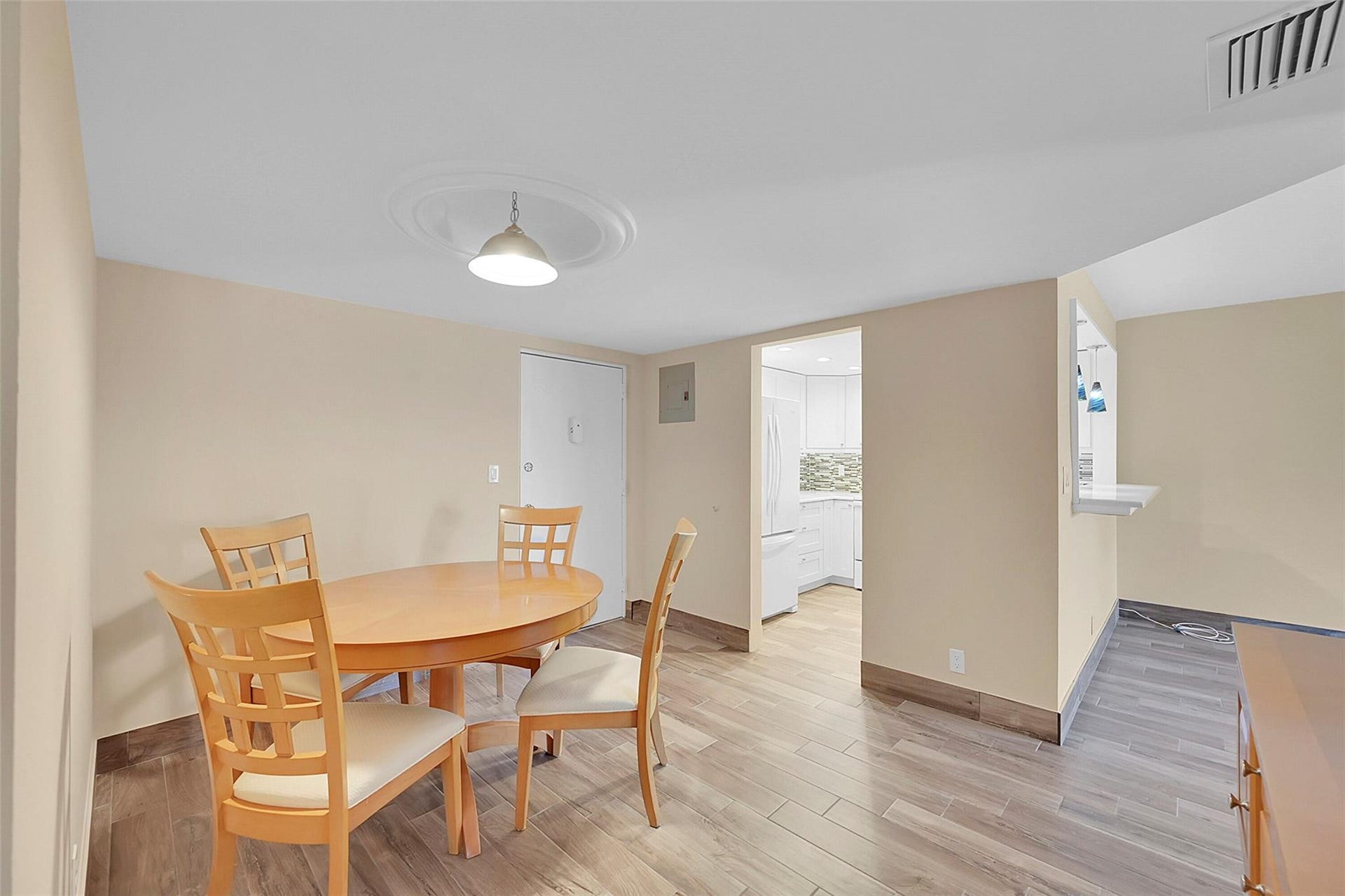3002 NE 5th Terrace, #102-b, Wilton Manors, FL 33334 Photo 15