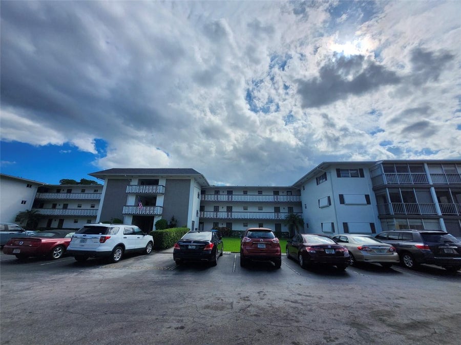 Property photo for 1201 Hillcrest Court, #105, Hollywood, FL