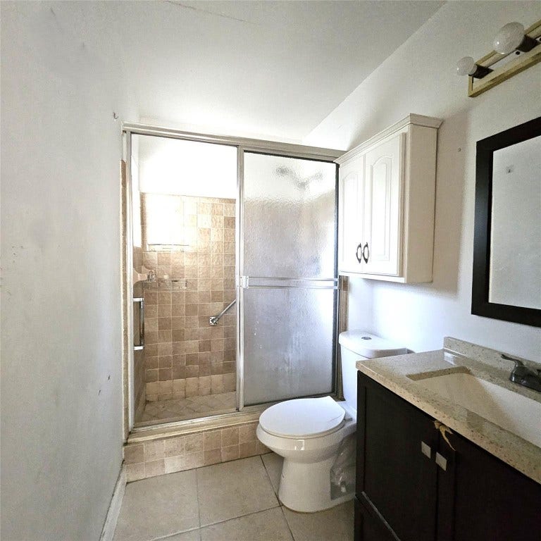 370 NW 65th Avenue, Plantation, FL 33317 370 NW 65th Avenue, Plantation, FL 33317