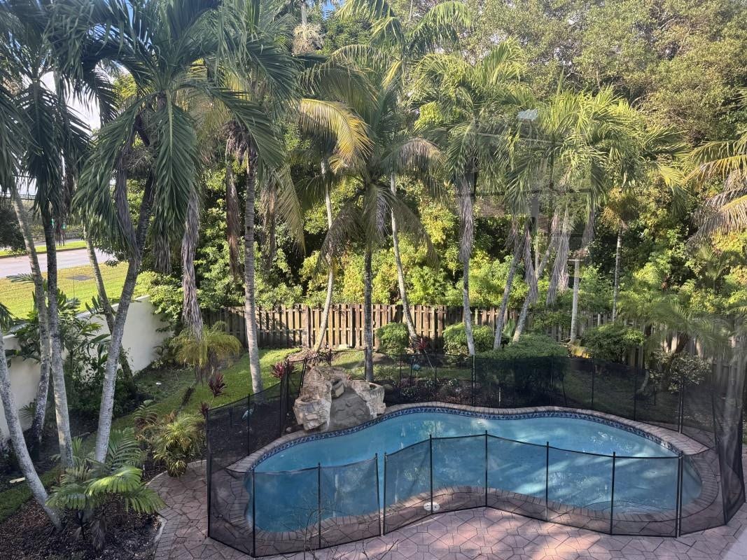 12353 Natalies Cove Road, Cooper City, FL 33330