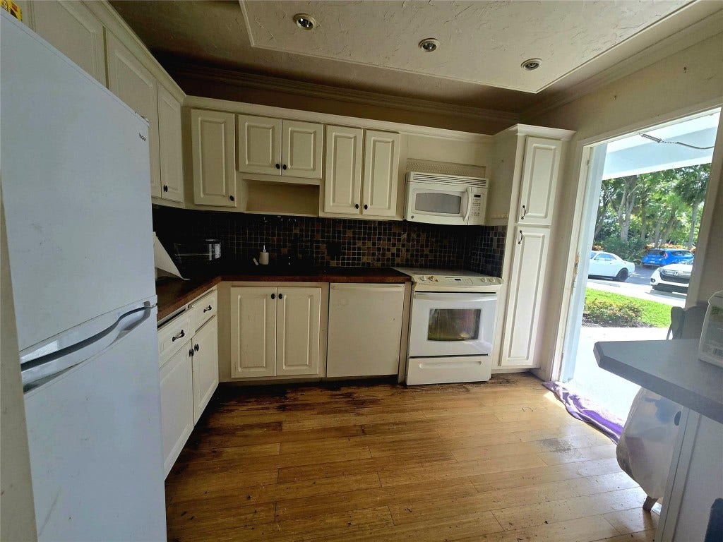 2940 N Course Drive, #112, Pompano Beach, FL 33069 2940 N Course Drive, #112, Pompano Beach, FL 33069