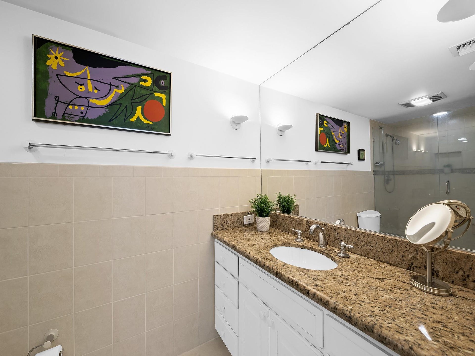 3400 Galt Ocean Drive, #1202S, Fort Lauderdale, FL 33308 Guest bath