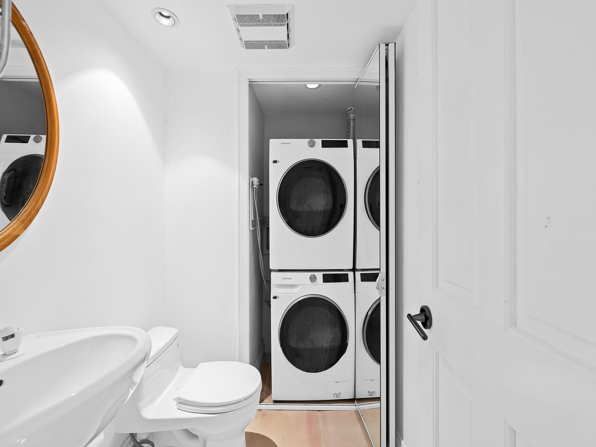 3400 Galt Ocean Drive, #1202S, Fort Lauderdale, FL 33308 Laundry closeted in the powder room or 1/2 bath