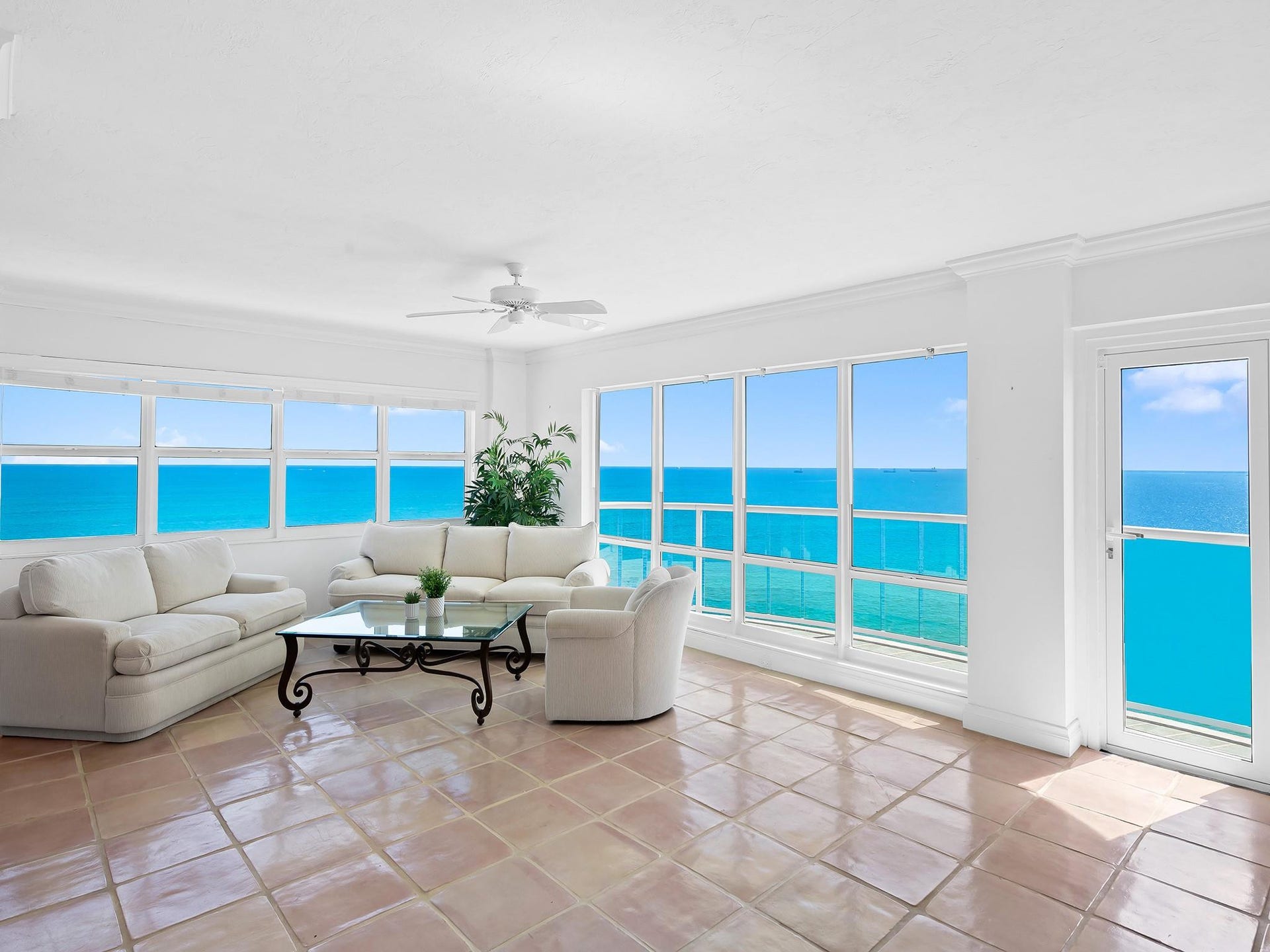 3400 Galt Ocean Drive, #1202S, Fort Lauderdale, FL 33308 Living area