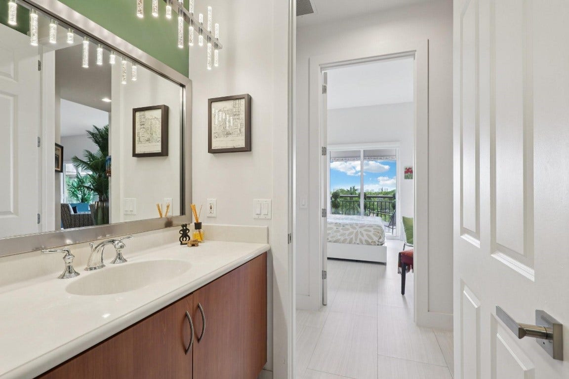 2633 NE 14th Avenue, #501, Wilton Manors, FL 33305 2633 NE 14th Avenue, #501, Wilton Manors, FL 33305