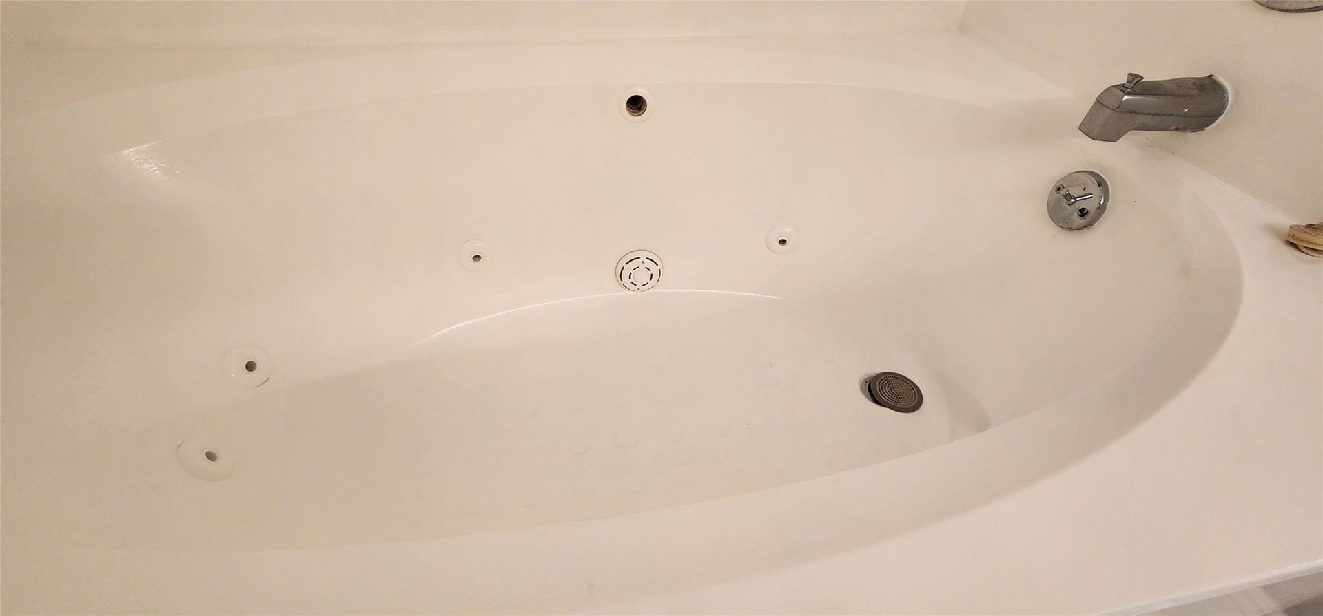 3503 Oaks Way, #513, Pompano Beach, FL 33069 Master Bathroom