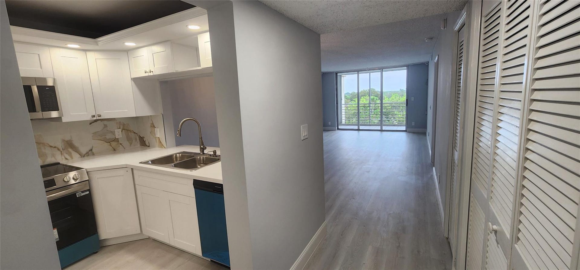 3503 Oaks Way, #513, Pompano Beach, FL 33069 Photo 2