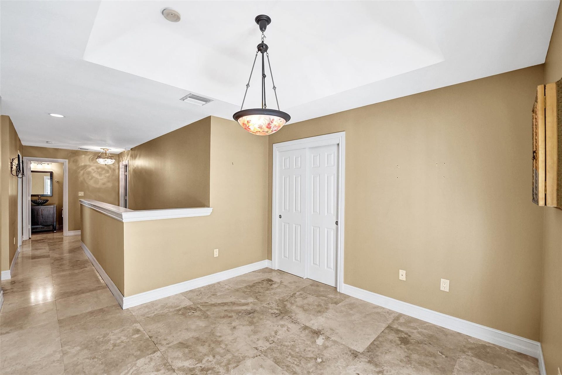 Den that can be converted to 5th bedroom
