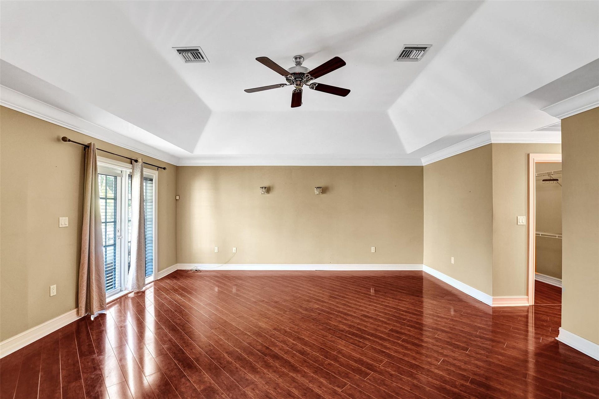 Primary Bedroom (Second Floor)