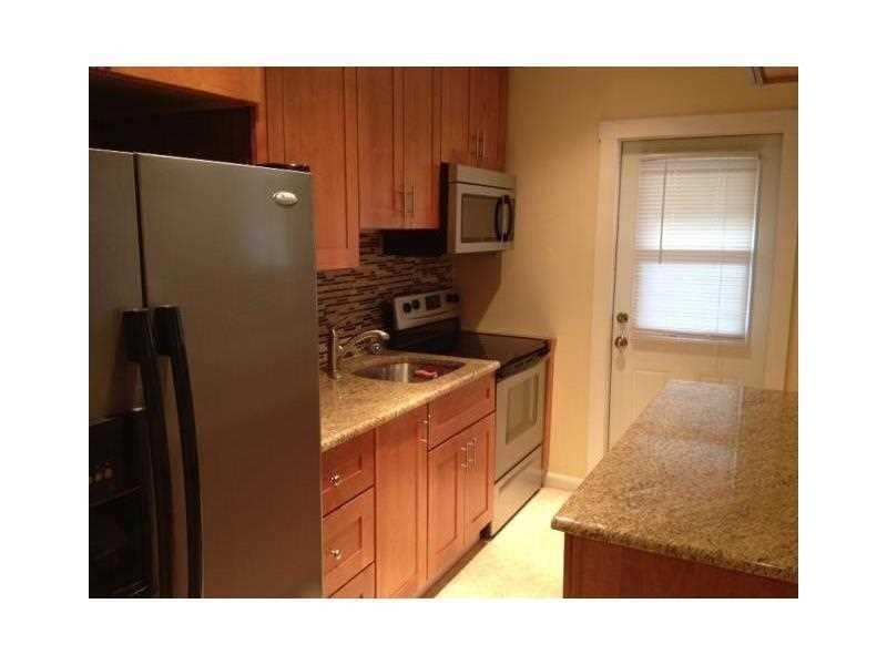 2404 NE 33rd Avenue, #12, Fort Lauderdale, FL 33305